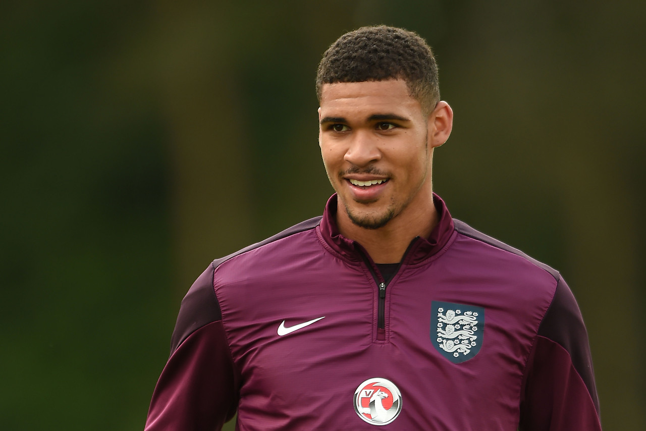 英格蘭隊官方：補招米蘭中場奇克和勒沃庫森中衛(wèi)寬薩參加世預賽