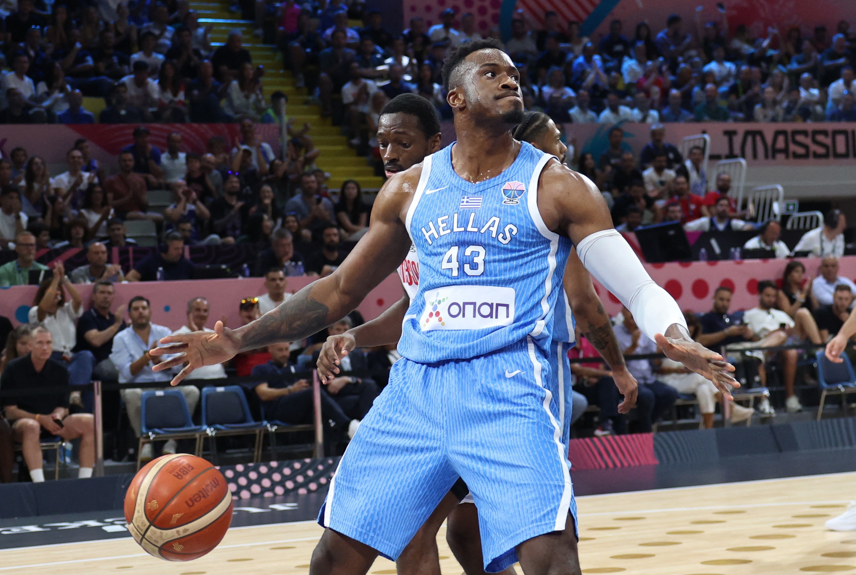 字母哥哥談重返雄鹿：他們對(duì)我在歐錦賽的防守表現(xiàn)感到興奮