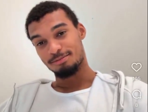 這對(duì)嗎！網(wǎng)友提問(wèn)鄧肯還是科比 文班亞馬：可能是科比 我也不確定