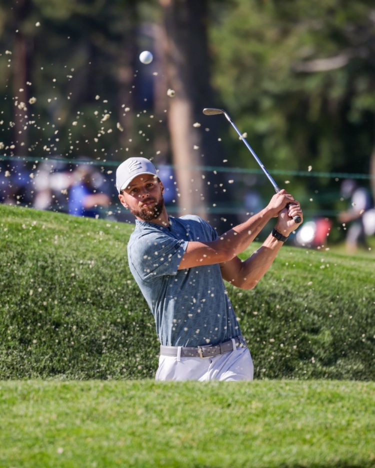 夸梅：庫里可能擅長所有球類項(xiàng)目 反正他打臺球和高爾夫也很棒