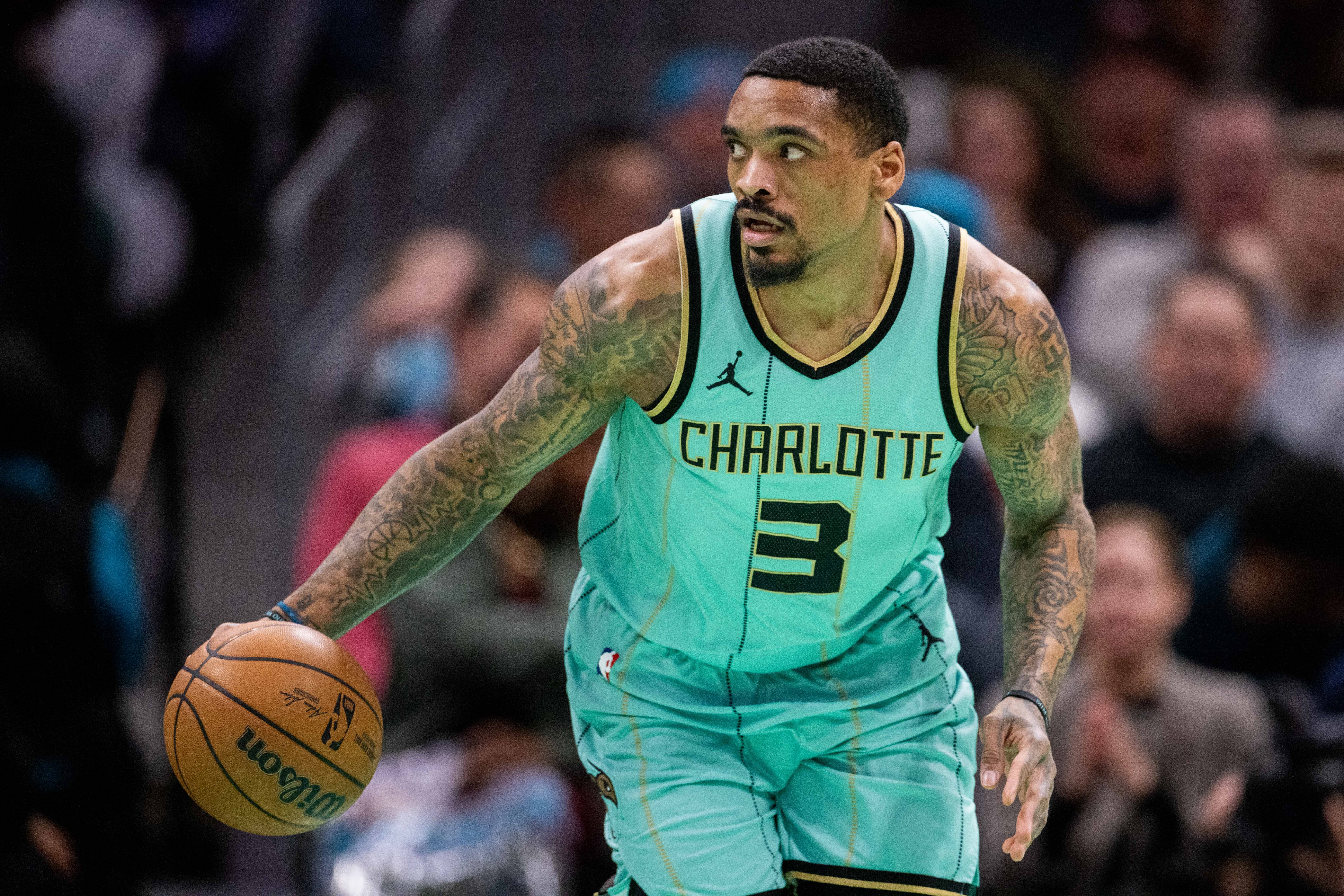 還剩兩年582萬無保障薪水 美記：黃蜂將裁掉側(cè)翼達(dá)坎-杰弗里斯