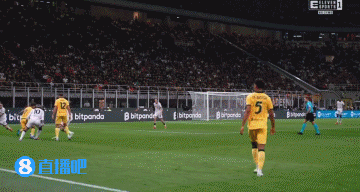 沒有點球！普利西奇禁區(qū)被防守球員拉倒，VAR沒有介入回看