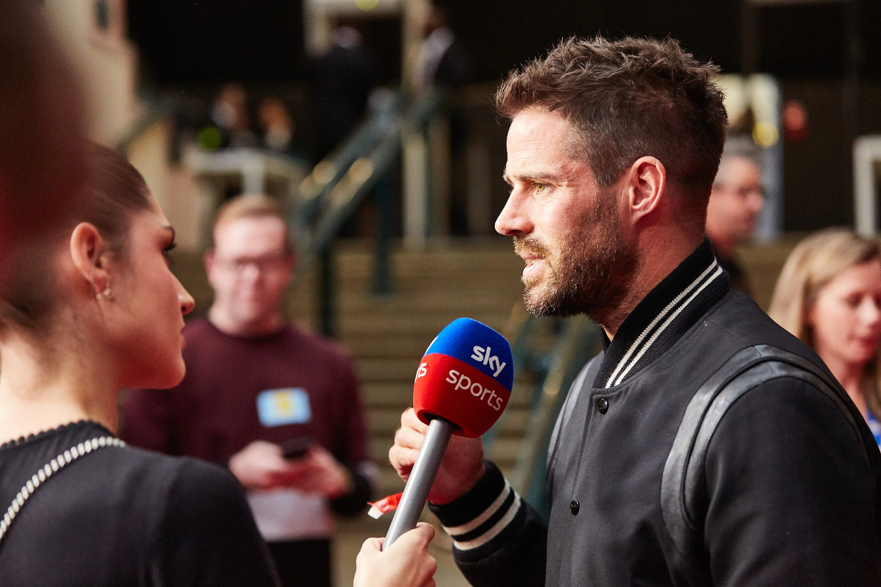 小雷稱熱刺被前主席搞成爛攤子，前主席發(fā)文威脅：等著收律師信