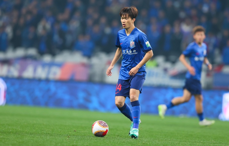 體壇：申花傷病問(wèn)題已更加嚴(yán)重，謝鵬飛10月中旬才能回歸