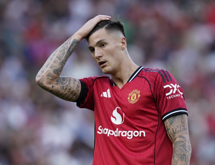 舍什科本賽季俱樂(lè)部和國(guó)家隊(duì)7場(chǎng)0球0助，3年多來(lái)首次連續(xù)7場(chǎng)0進(jìn)球