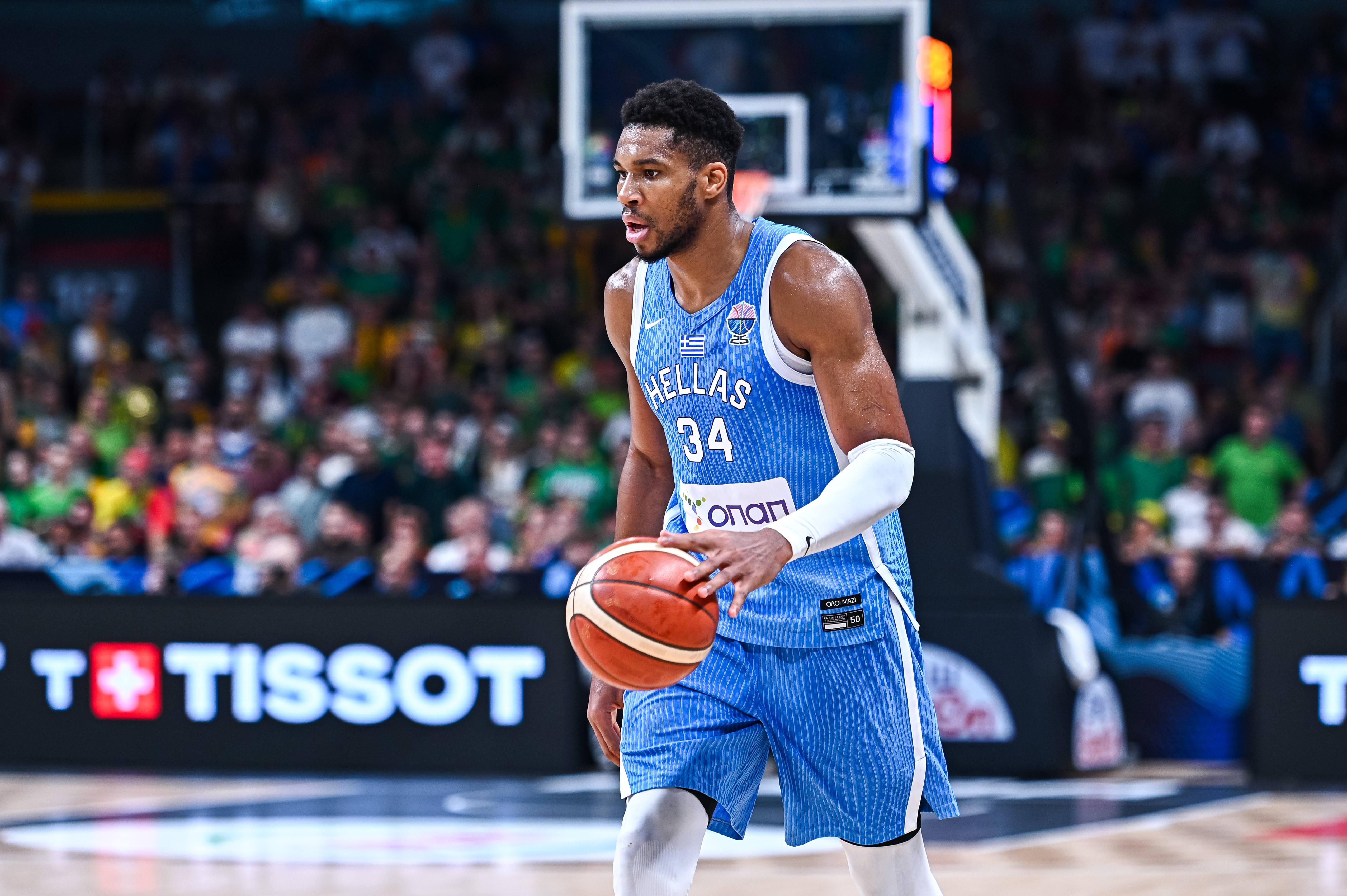 字母哥：我喜歡在人們的質(zhì)疑聲中找到回應(yīng)之法 我一生總是這樣的