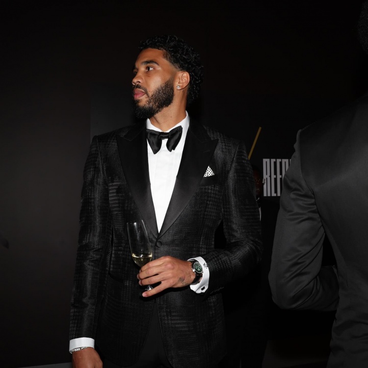 包帥的！塔圖姆曬出參加晚宴的照片 多位球員出鏡