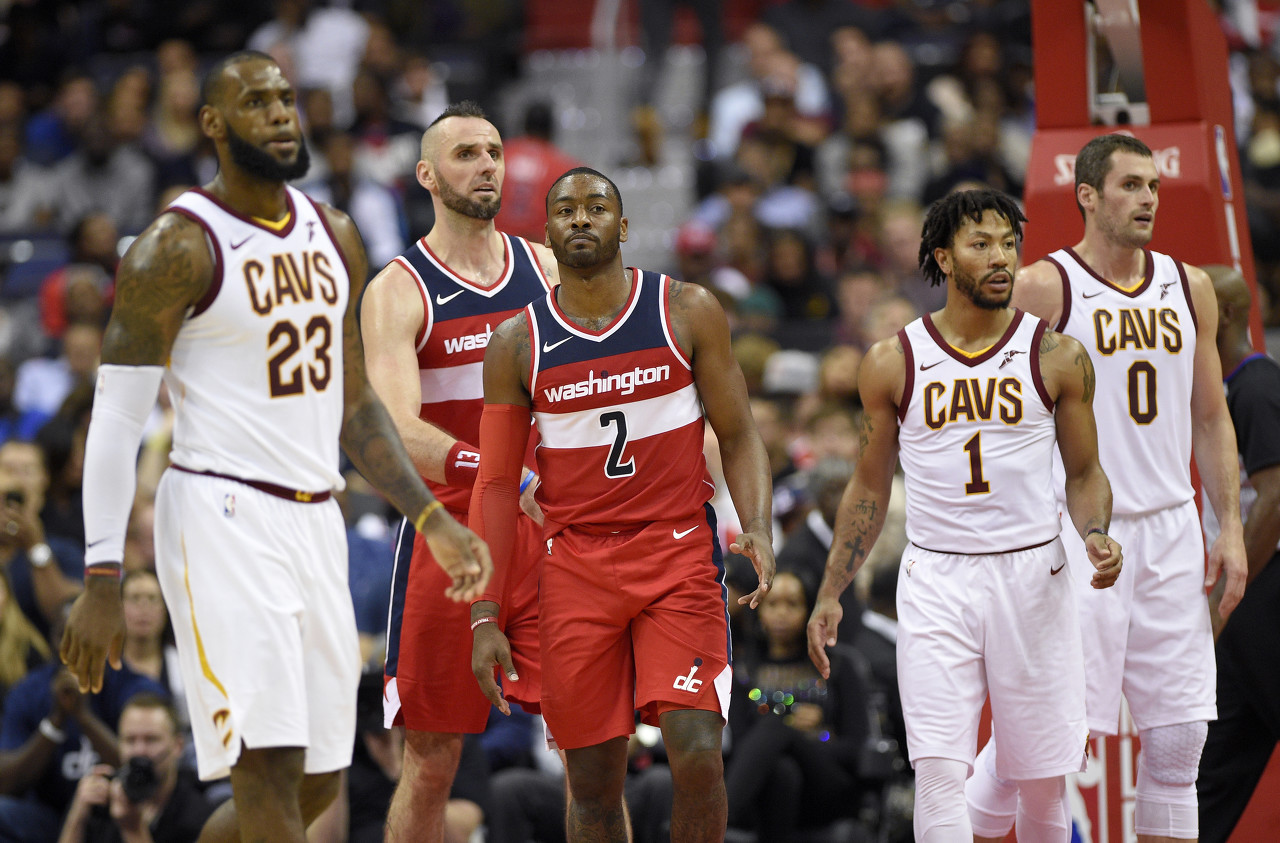 詹姆斯決定Ⅰ去公牛？查爾莫斯：他和韋德&羅斯搭檔進(jìn)攻端沒空間