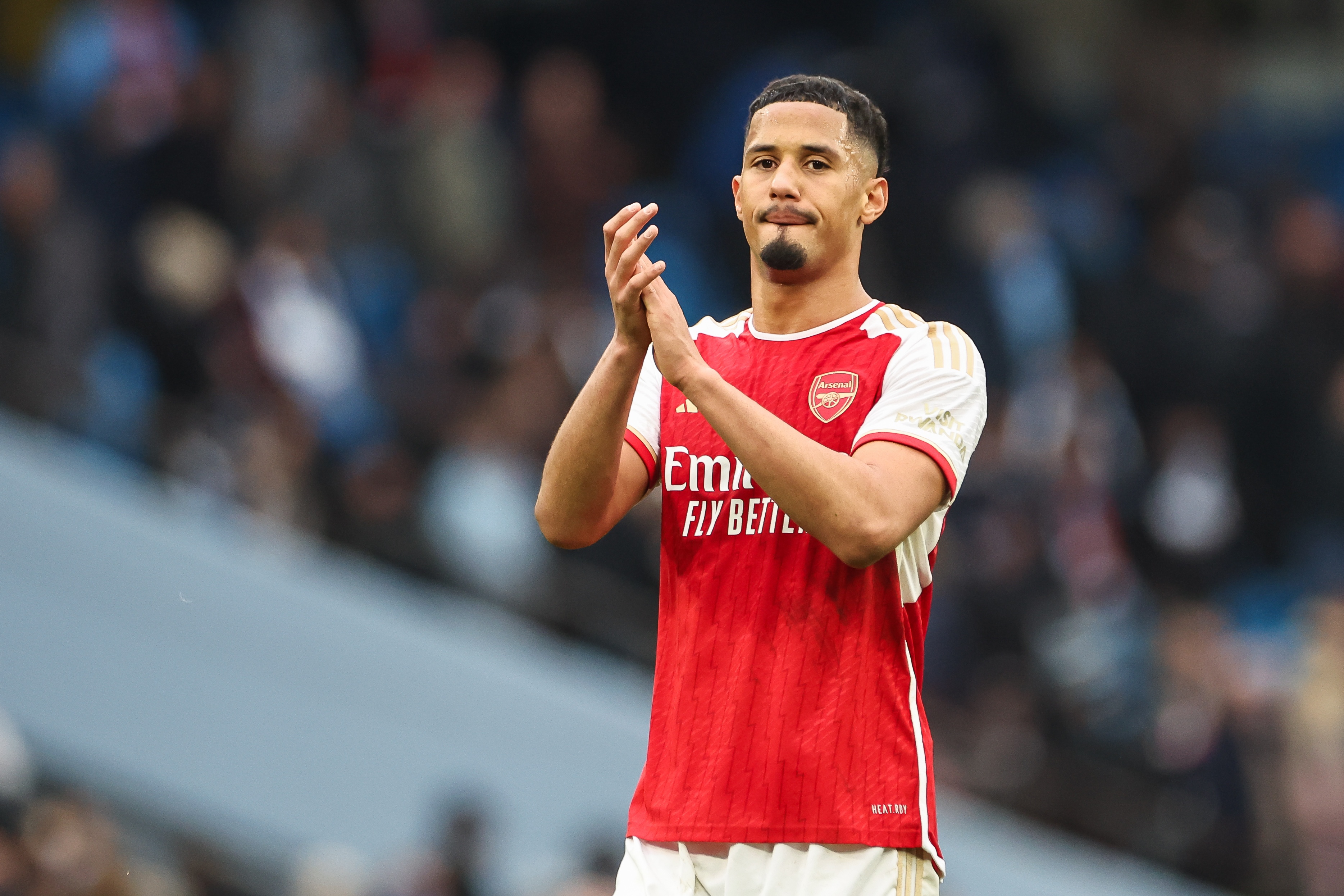 羅馬諾：阿森納提升對薩利巴的續(xù)約報價，皇馬正密切關注球員處境