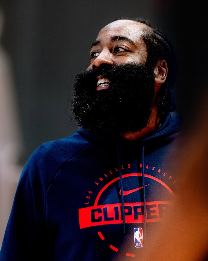 快船曬訓(xùn)練照：登哥笑容滿面 小卡現(xiàn)身 傷兵博格丹+多位新援在列