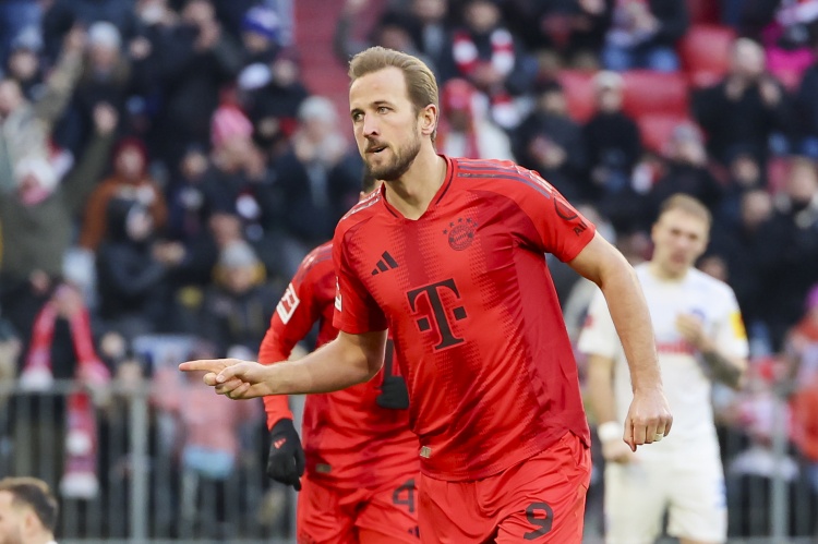 世一鋒！32歲凱恩本賽季6場(chǎng)10球3助攻，每39分鐘直接參與1球