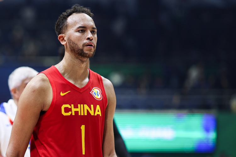 真摯的祝福！祝男籃首位歸化球員李凱爾32歲生日快樂(lè)！??