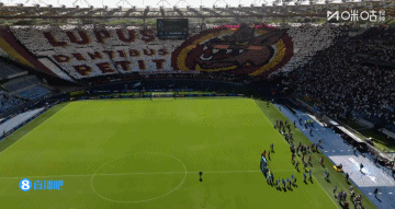 這就是羅馬德比！拉齊奧、羅馬雙方賽前均展出巨型TIFO