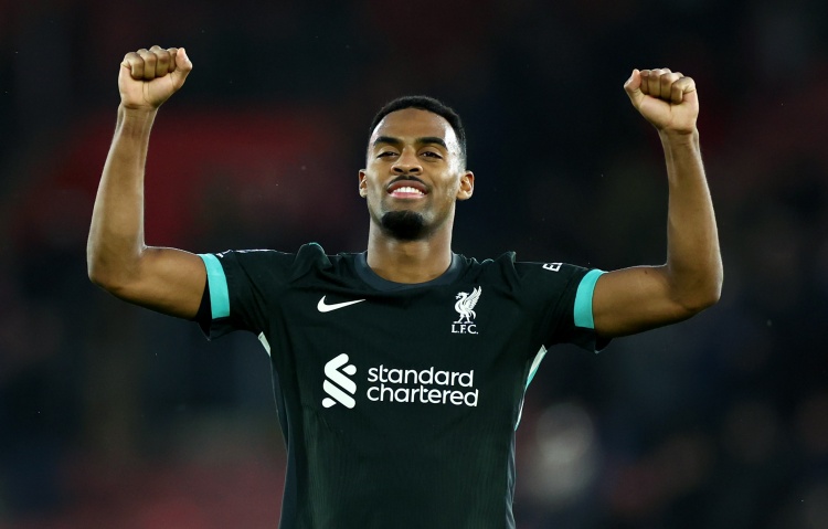 歐文：拜仁現(xiàn)在肯定懊悔不已，赫拉芬貝赫身價絕對超過1億鎊