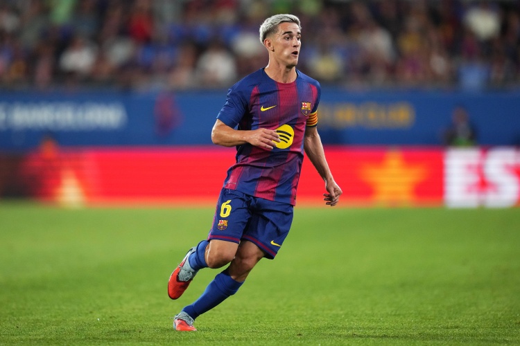 世體：加維情況已有所好轉(zhuǎn)，是否手術(shù)還要由球員本人決定