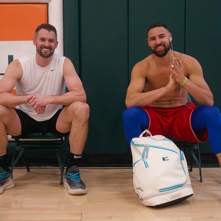 克萊曬出自己與“老鄉(xiāng)”樂福訓(xùn)練照：生涯第十五年征程加載中?