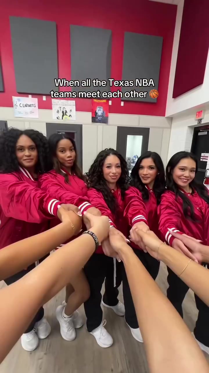 來(lái)投票>>>哪個(gè)隊(duì)的最好看？火箭&獨(dú)行俠&馬刺啦啦隊(duì)隊(duì)員匯聚一堂