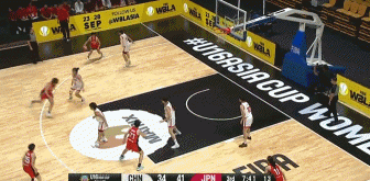 外線對(duì)飆！安井穗香撤步三分命中 李沅珊底角三分迅速回應(yīng)