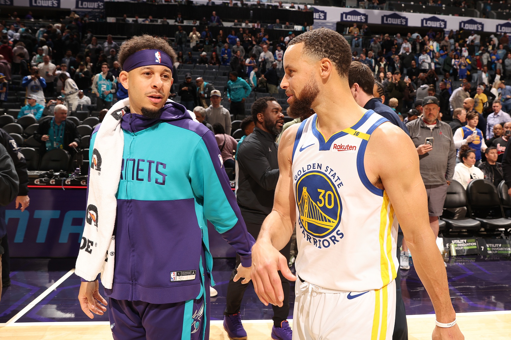 區(qū)區(qū)斯蒂芬??小庫(kù)里三分命中率是NBA歷史第7！他哥僅排第13