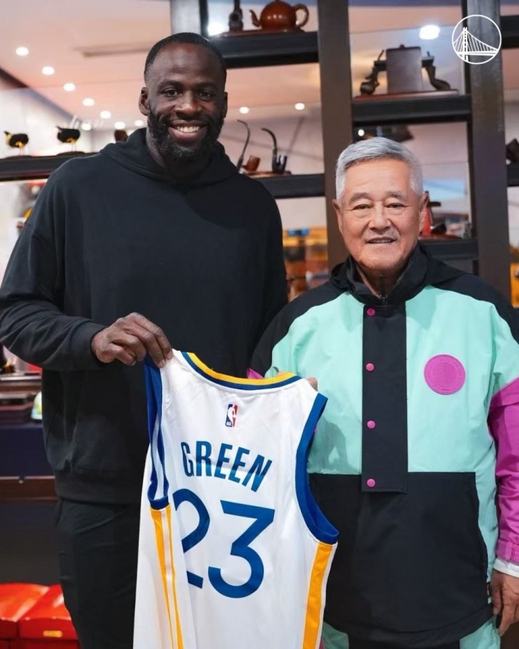 領(lǐng)略中國風(fēng)采！勇士曬追夢中國行組照 趙本山、徐靜雨等人出鏡！