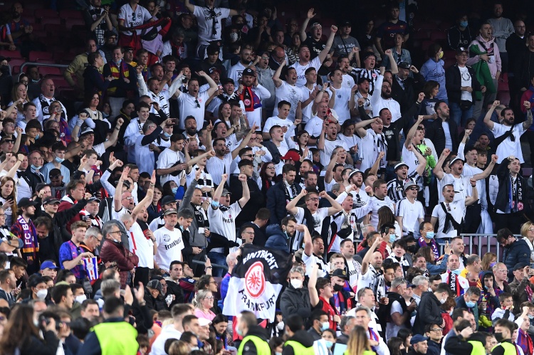 圖片報：那不勒斯11月份主場歐冠，但警方已禁止法蘭克福球迷購票