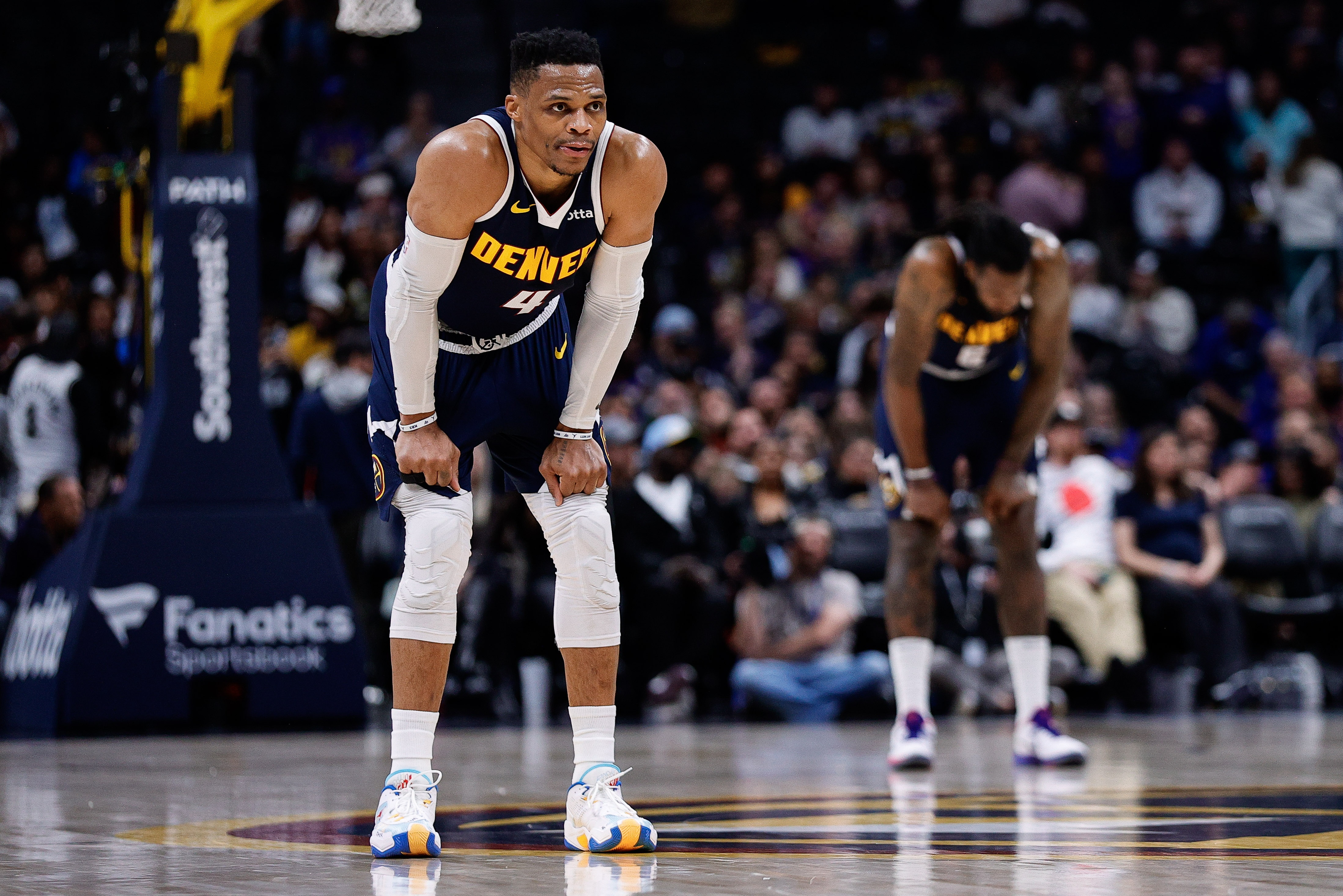 小波特：威少作為MVP級(jí)球員受到太多不尊重 尤其在湖人時(shí)簡(jiǎn)直離譜