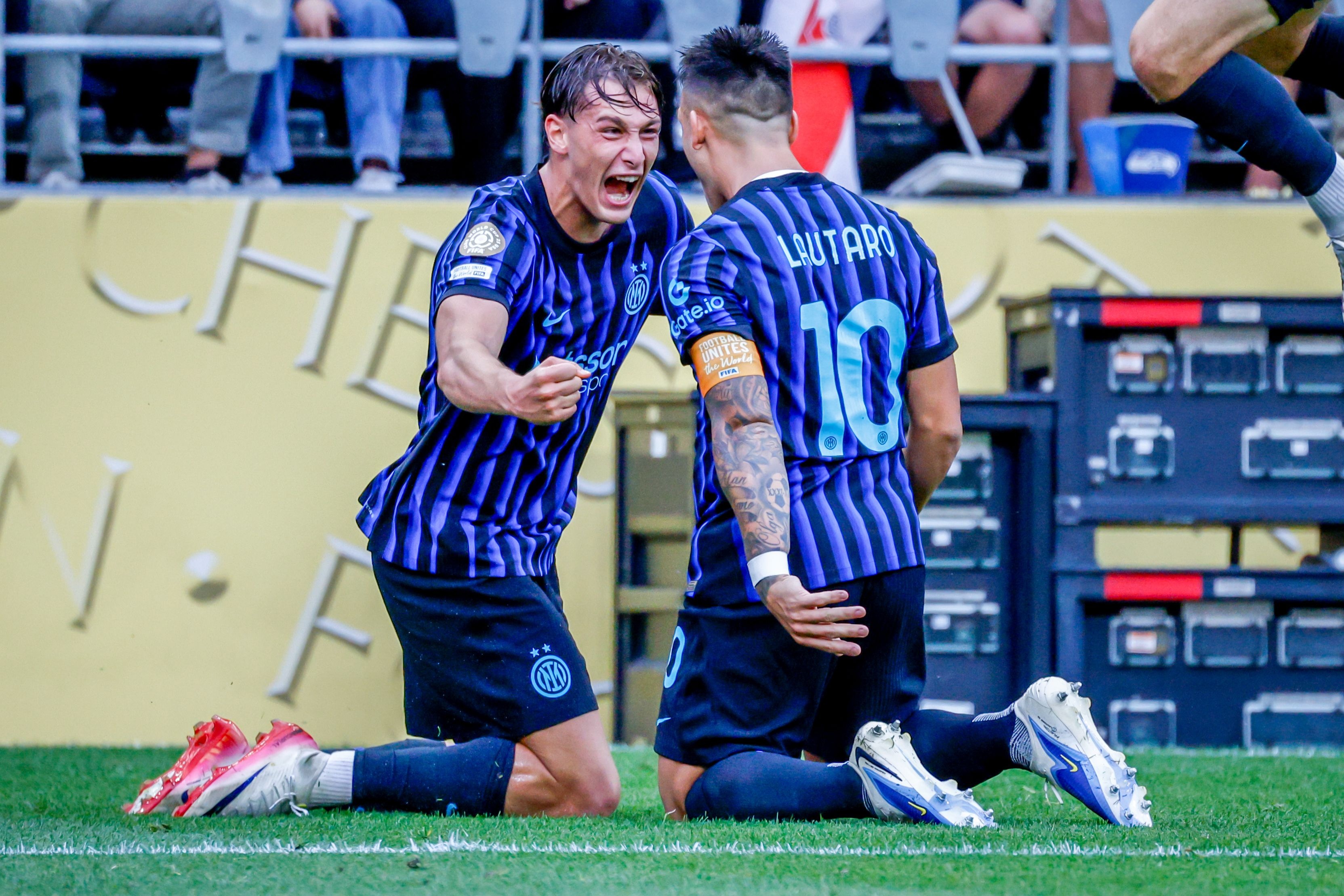 意媒：引進霍伊倫前，那不勒斯4500萬歐報價埃斯波西托被國米拒絕