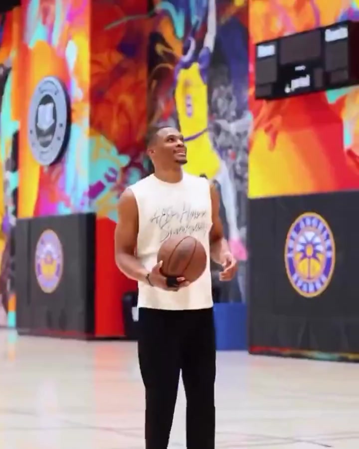 會(huì)去火箭嗎？威少近日和保羅一起訓(xùn)練 看著狀態(tài)不錯(cuò)