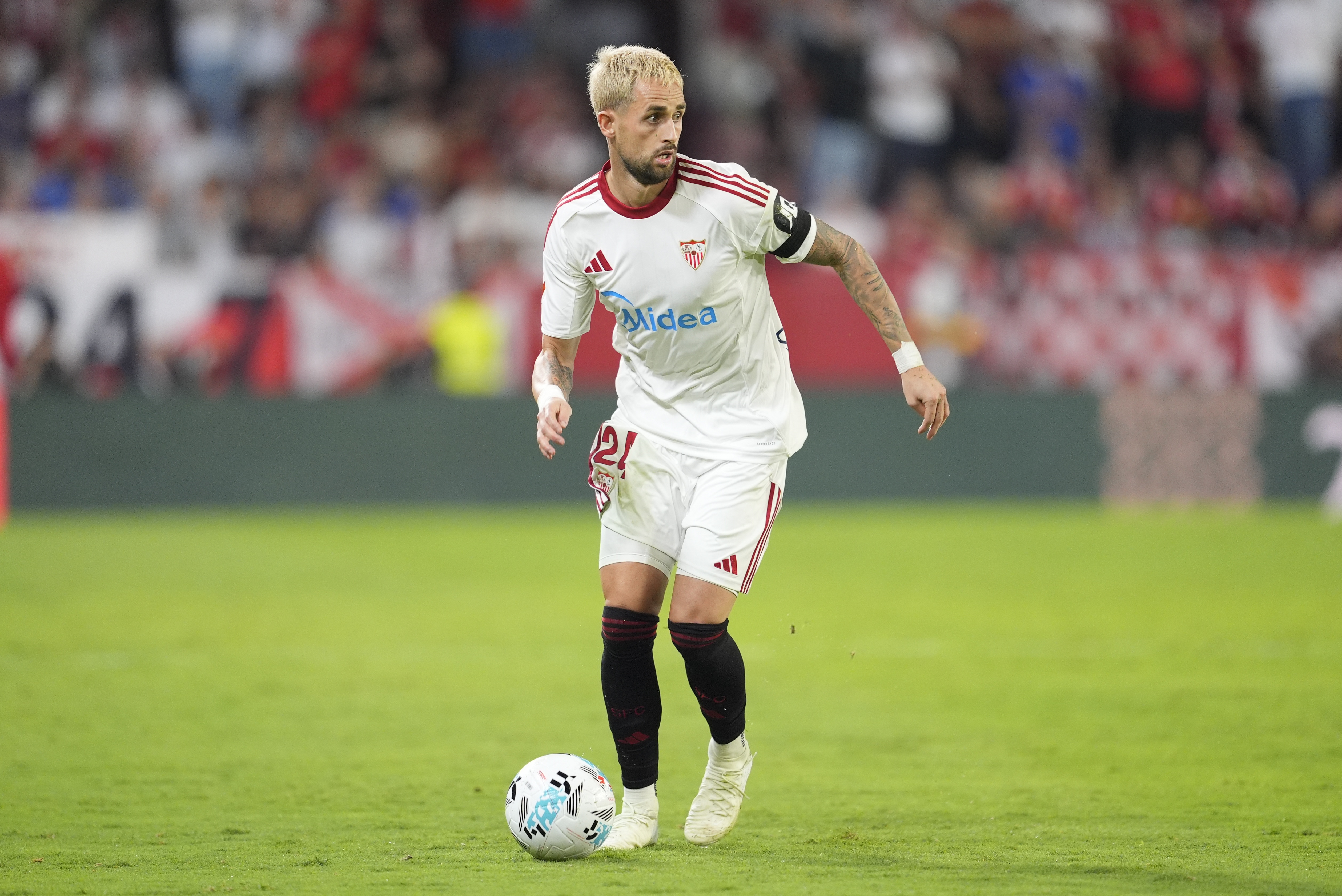 塞維利亞主帥：賈努扎伊表現(xiàn)出色，我希望能將他最好一面挖掘出來