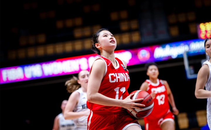 媒體人：李沅珊是李夢接班人 目前就缺持球單打和打擋拆的經(jīng)驗