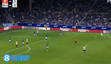 還得是萊萬(wàn)！德容助攻，萊萬(wàn)力壓拜利頭球破門(mén)巴薩2-1反超