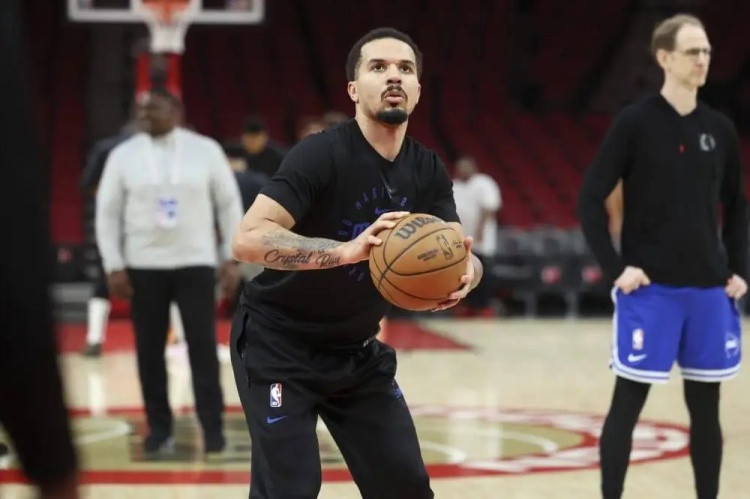 科爾-安東尼：來到雄鹿宛如新生  能和字母哥打球?qū)莻髌骟w驗