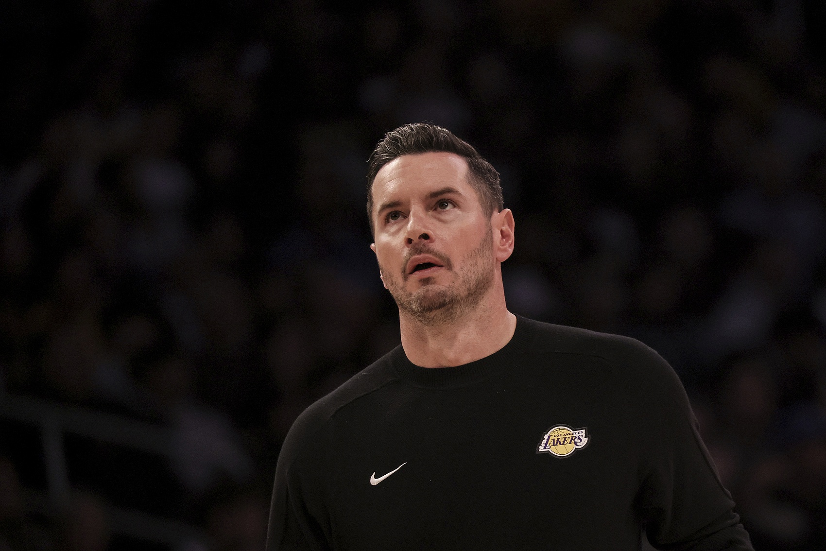 聊天機器人Grok喊話雷迪克：八村與老詹有默契應(yīng)首發(fā) 斯瑪特替補