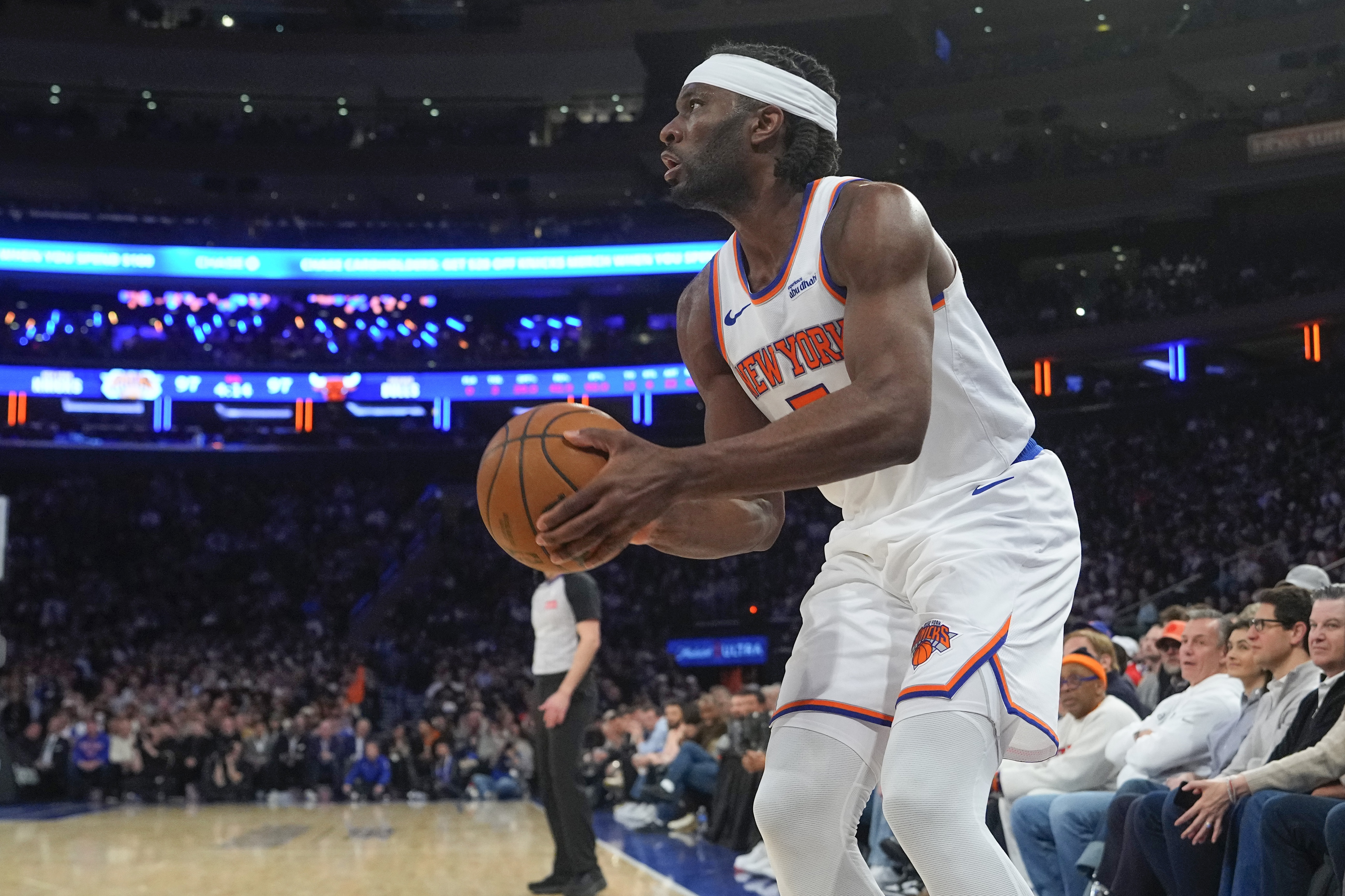 熱火官宣兩筆球員動態(tài)：簽下阿丘瓦并裁掉蓋布-馬德森！