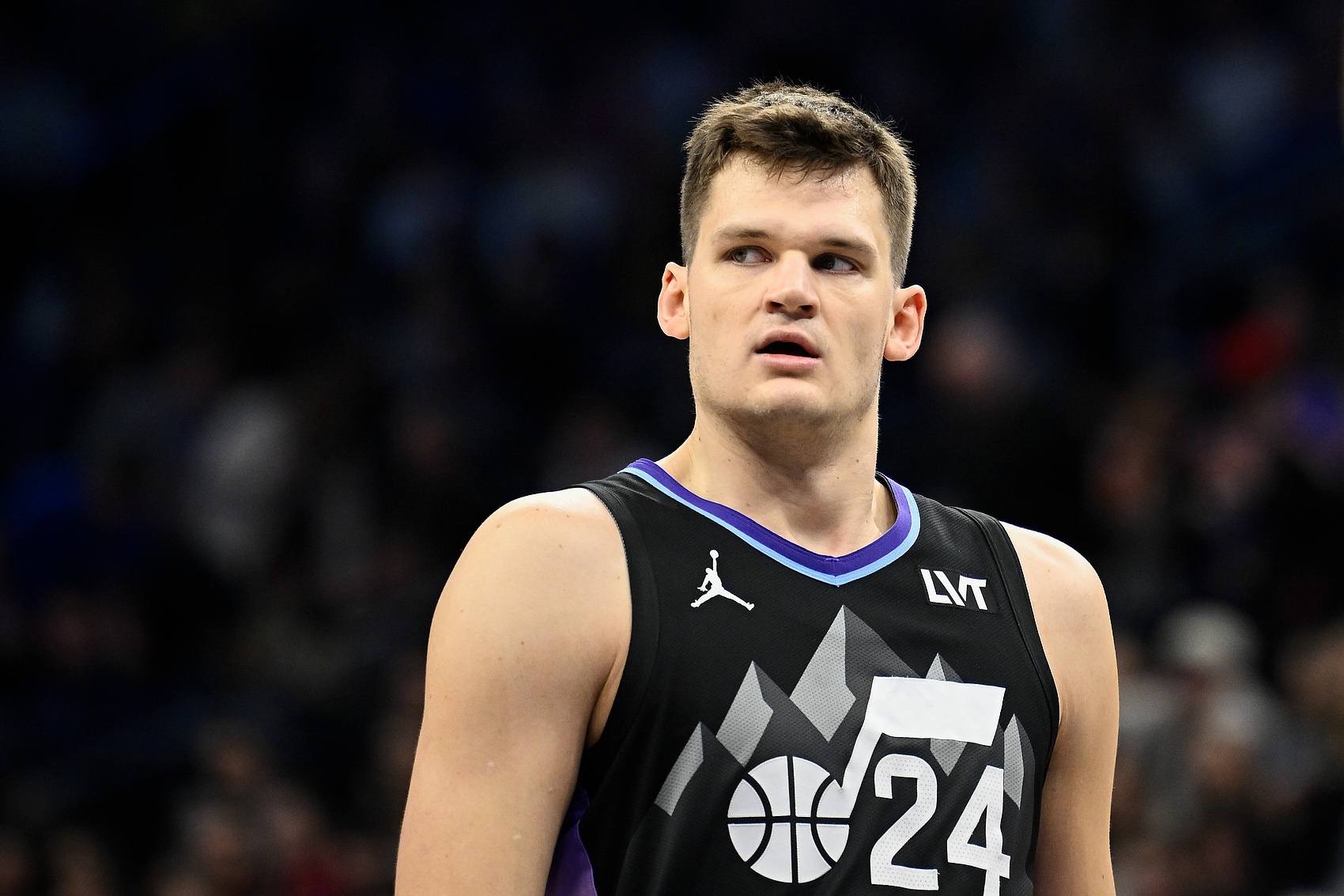 湖記：湖人將在新賽季再次嘗試交易得到爵士中鋒凱斯勒！