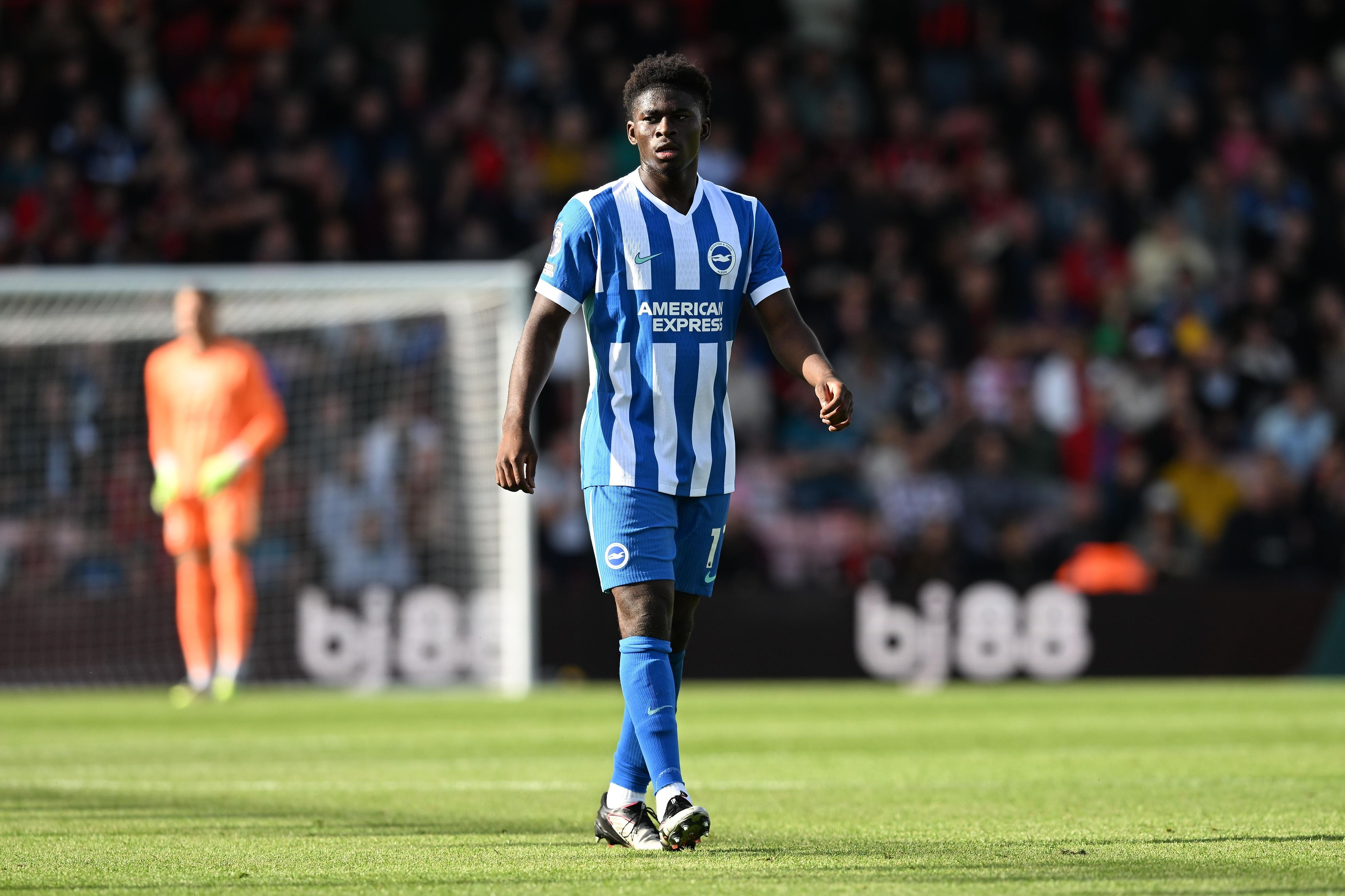 記者：曼聯(lián)可能買兩個(gè)中場目標(biāo)有巴萊巴、沃頓，巴萊巴標(biāo)價(jià)1.5億