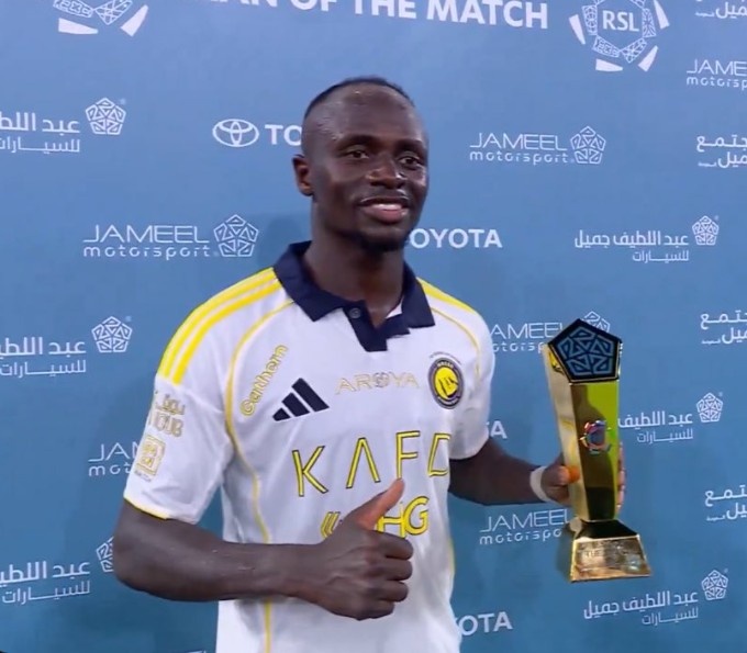 傳射建功！馬內(nèi)當(dāng)選利雅得勝利2-0吉達(dá)聯(lián)合全場(chǎng)最佳球員