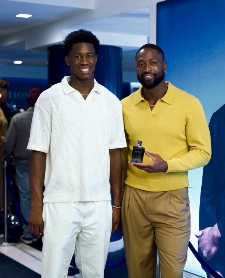 偶像！埃奇庫(kù)姆：韋德告訴我有任何需要隨時(shí)可以聯(lián)系他