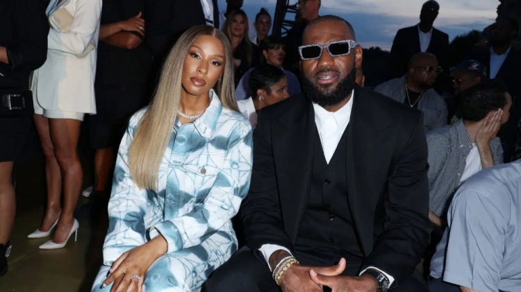 夸梅：為何詹姆斯之前從未談過婚姻不易？任由別人給他編完美人設(shè)