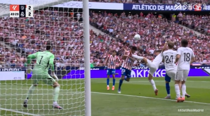 居勒爾“爆頭”岡薩雷斯！阿爾瓦雷斯點射，馬競3-2反超皇馬！