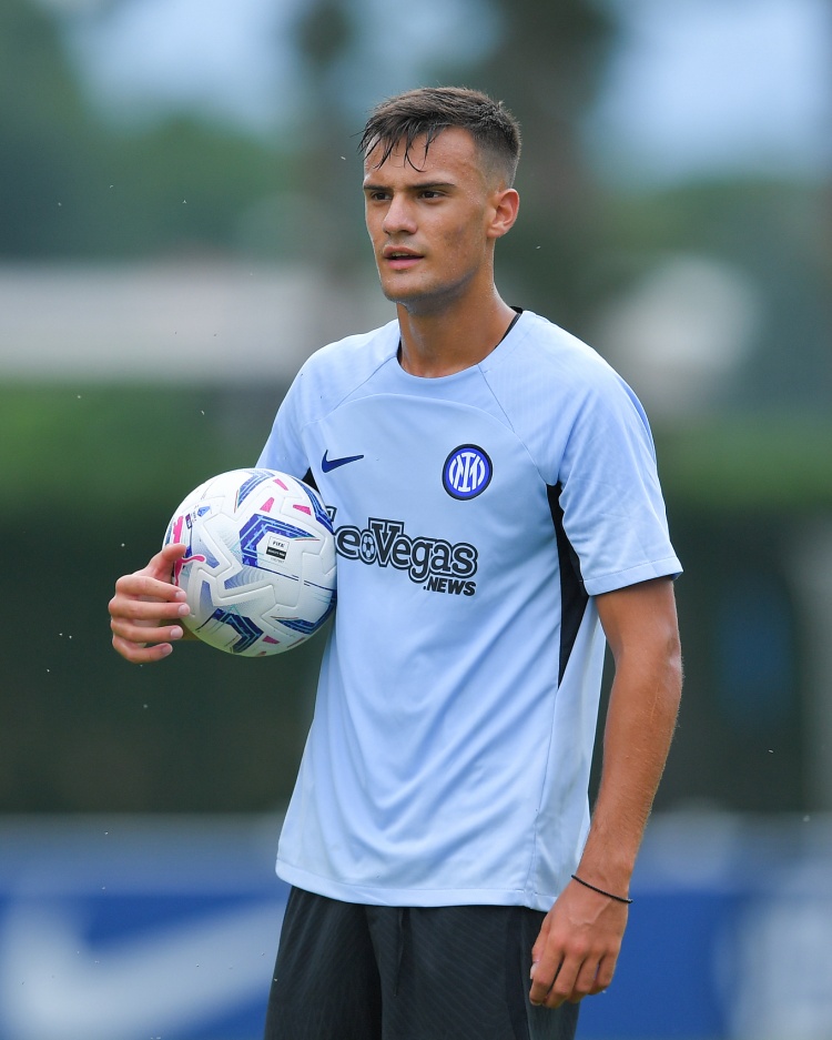 意媒：國(guó)米在2026年可2300萬(wàn)歐回購(gòu)斯坦科維奇，2027年為2500萬(wàn)歐