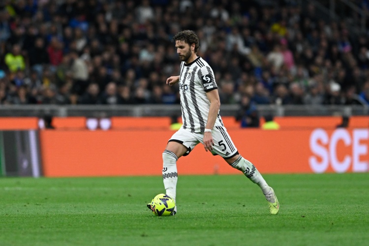 意媒：維拉、狼隊和西漢姆聯(lián)有意洛卡特利，球員身價約3000萬歐