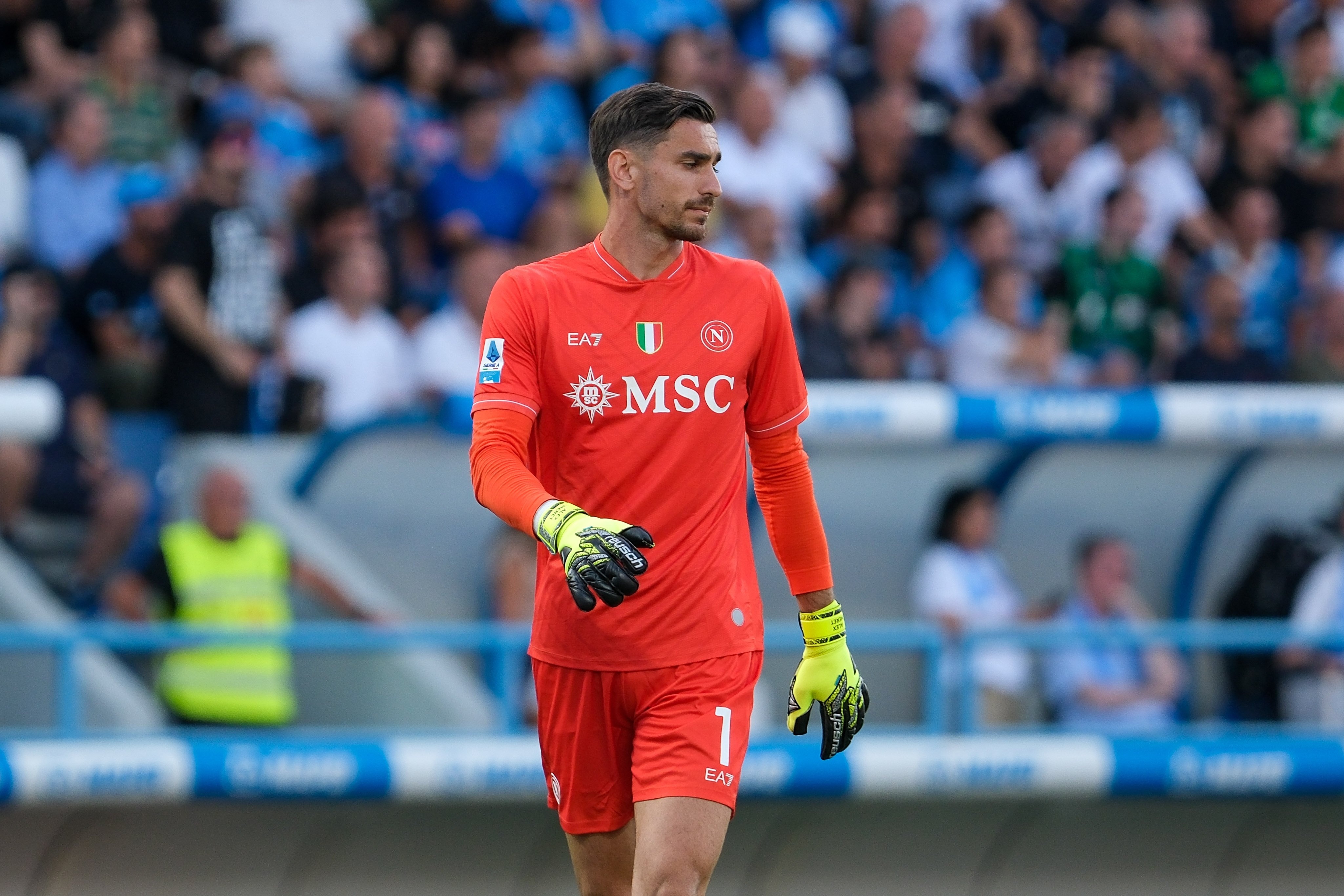 全市場(chǎng)：國(guó)米為索默找接班人，有意卡普里萊和梅雷特