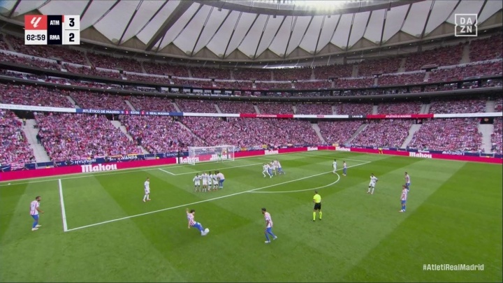 判罰分析機(jī)構(gòu)：小蜘蛛任意球應(yīng)被判無效，隊(duì)友距皇馬人墻不足1米