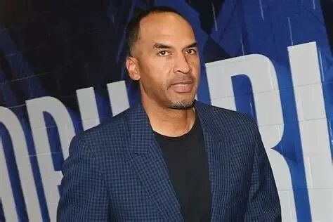 30天30隊(duì)·獨(dú)行俠：弗拉格的未來(lái)，歐文濃眉的現(xiàn)在？