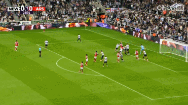 這也不進(jìn)！埃澤再轟凌空斬，波普又是神撲！