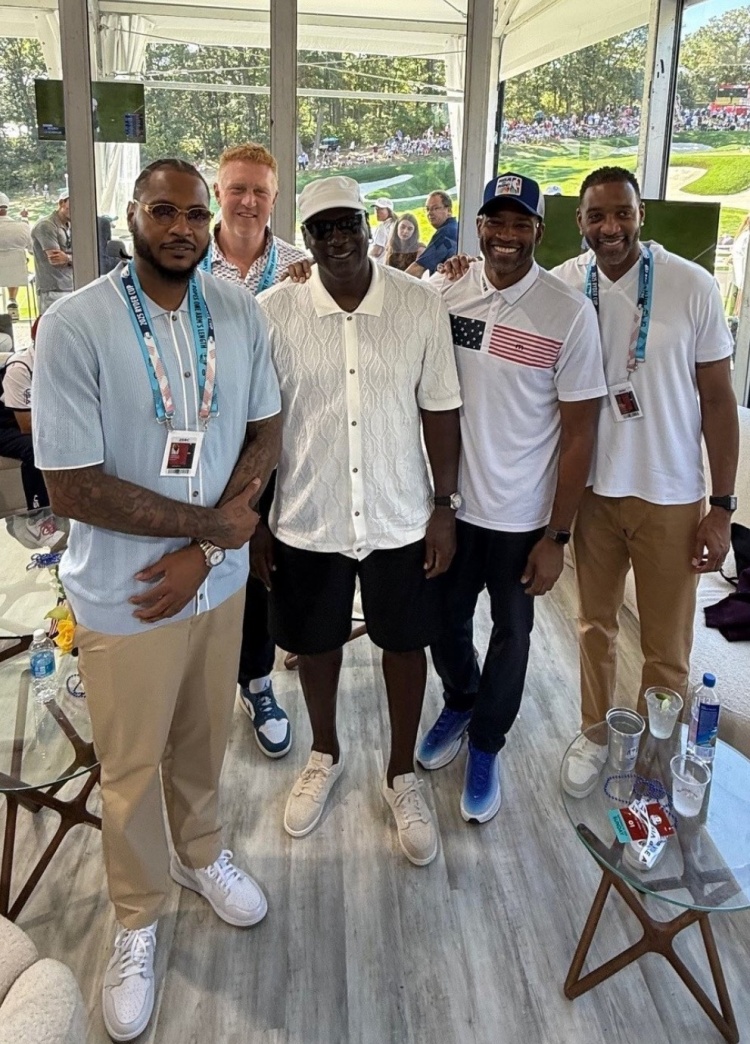 都是大咖！喬丹、安東尼、卡特和麥迪在萊德杯合影留念