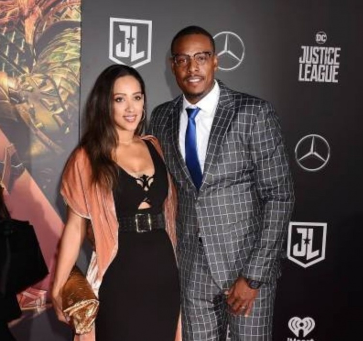 真的？皮爾斯：我身邊有很有魅力的單身女性 但我并沒有想法