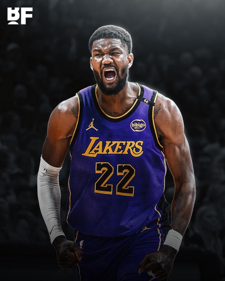 開賽夜湖勇大戰(zhàn)！艾頓過去兩場面對霍福德：22分14板&22分15板