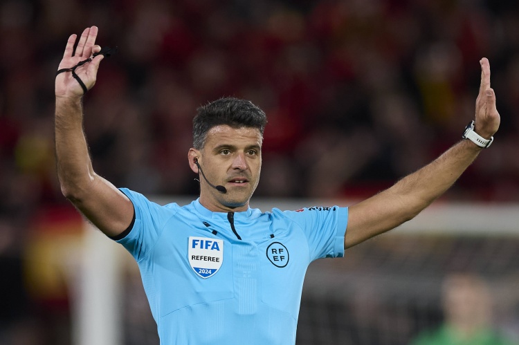 官方公布歐冠曼城vs摩納哥裁判組：西班牙名哨曼薩諾主裁